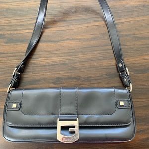 Black guess bag